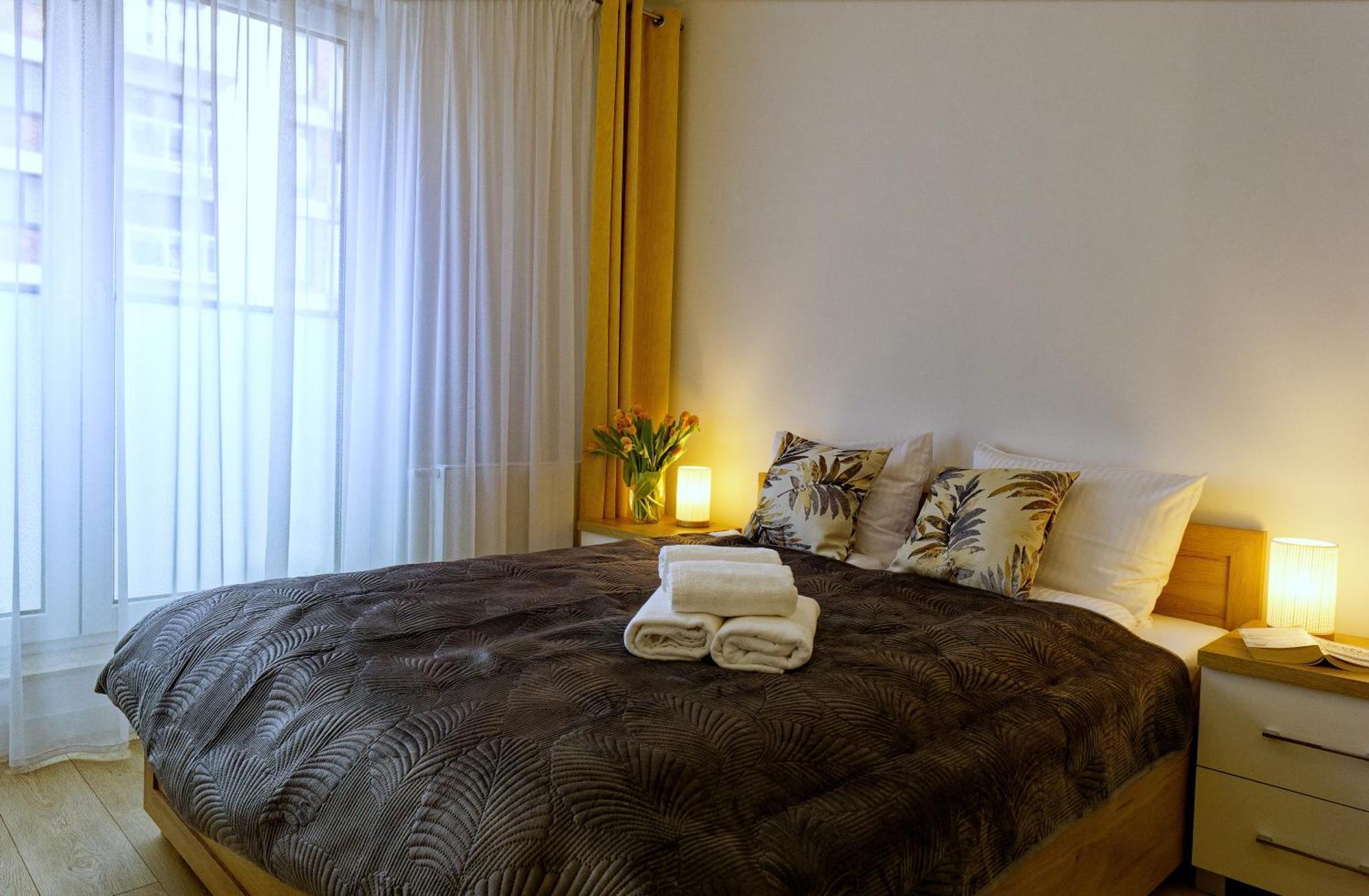 Przytulny Apartament Z Ogrodkiem W Doskonalej Lokalizacji Fair Rentals Wroclaw Luaran gambar