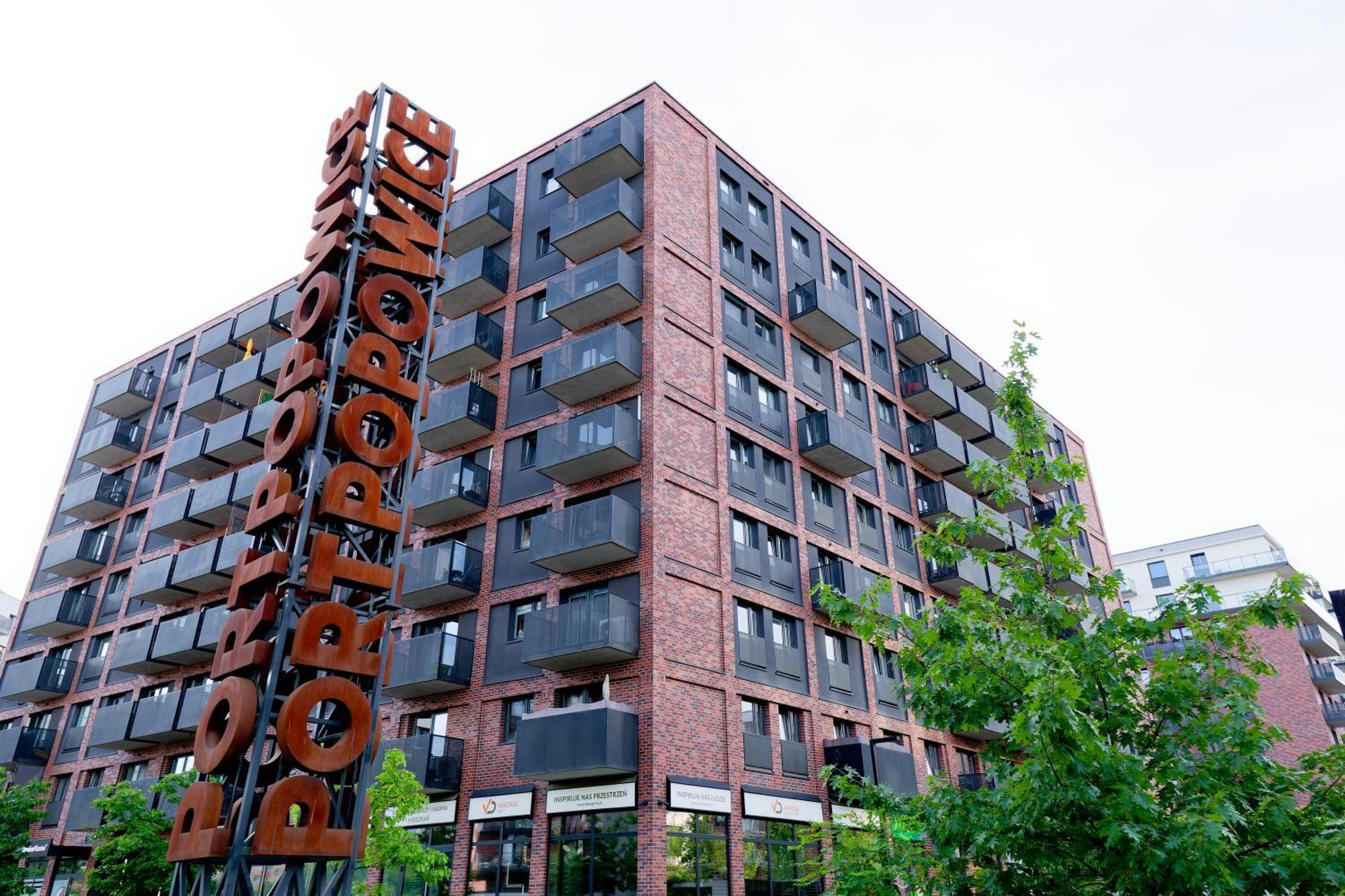 Przytulny Apartament Z Ogrodkiem W Doskonalej Lokalizacji Fair Rentals Wroclaw Luaran gambar